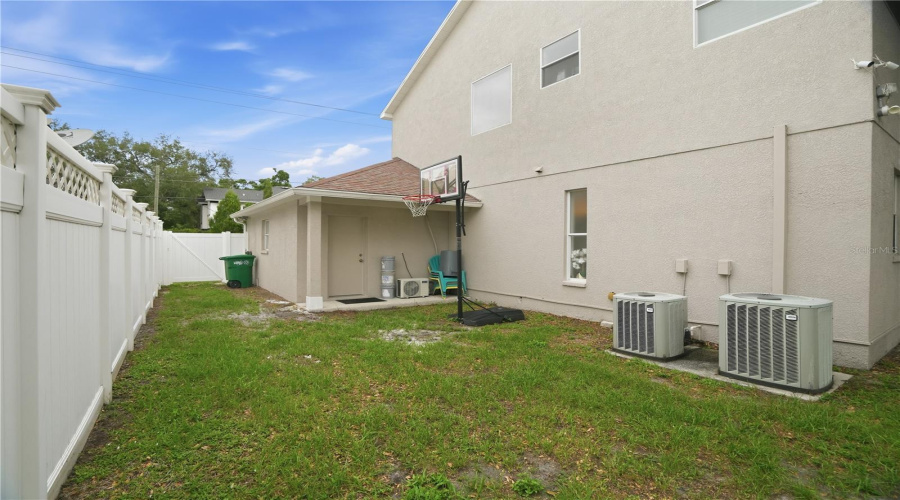 Tampa, Florida 33629, 3 Bedroom Bedrooms, ,2 Bathroombathrooms,Residential,For Sale,Euclid,0,Mfrtb8517990