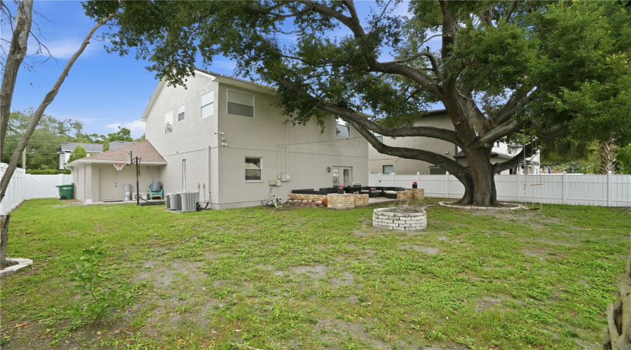 Tampa, Florida 33629, 3 Bedroom Bedrooms, ,2 Bathroombathrooms,Residential,For Sale,Euclid,0,Mfrtb8517990