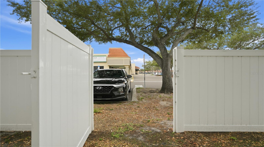 Tampa, Florida 33629, 3 Bedroom Bedrooms, ,2 Bathroombathrooms,Residential,For Sale,Euclid,0,Mfrtb8517990