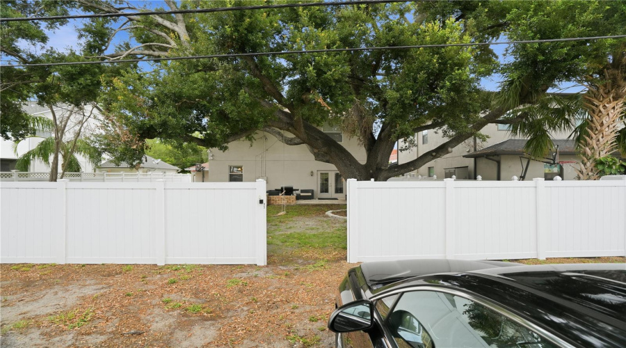 Tampa, Florida 33629, 3 Bedroom Bedrooms, ,2 Bathroombathrooms,Residential,For Sale,Euclid,0,Mfrtb8517990