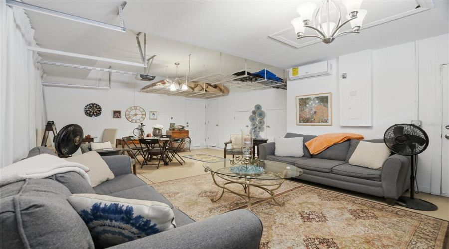 Tampa, Florida 33629, 3 Bedroom Bedrooms, ,2 Bathroombathrooms,Residential,For Sale,Euclid,0,Mfrtb8517990