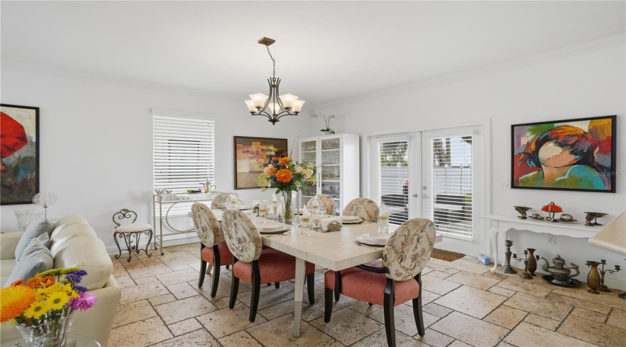 Tampa, Florida 33629, 3 Bedroom Bedrooms, ,2 Bathroombathrooms,Residential,For Sale,Euclid,0,Mfrtb8517990