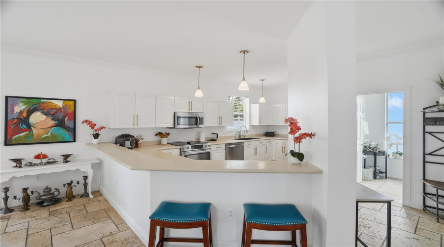 Tampa, Florida 33629, 3 Bedroom Bedrooms, ,2 Bathroombathrooms,Residential,For Sale,Euclid,0,Mfrtb8517990