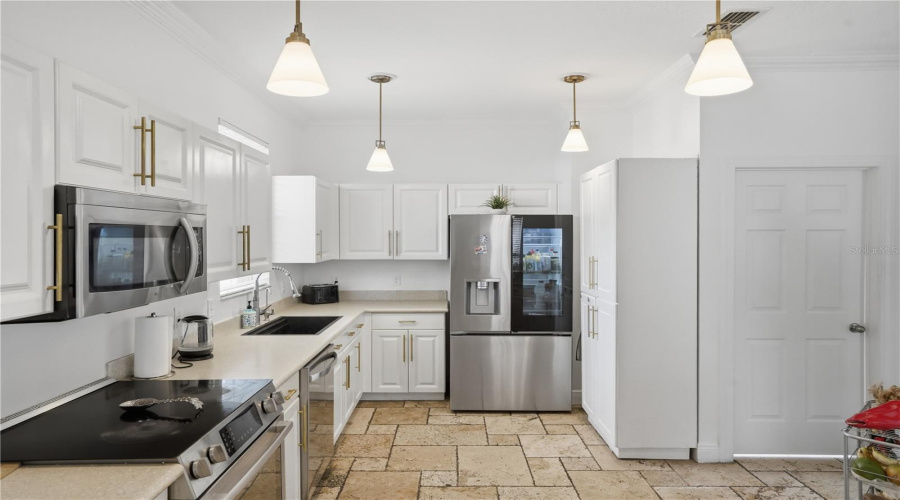 Tampa, Florida 33629, 3 Bedroom Bedrooms, ,2 Bathroombathrooms,Residential,For Sale,Euclid,0,Mfrtb8517990