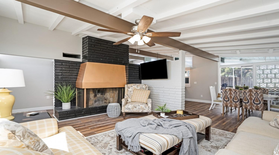 Sarasota, Florida 34231, 5 Bedroom Bedrooms, ,3 Bathroombathrooms,Residential,For Sale,Wason,0,Mfra4703983
