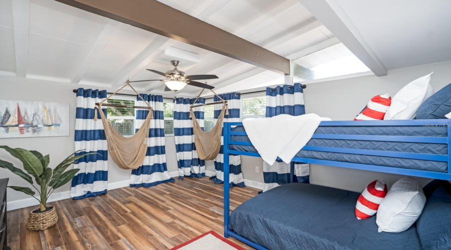 Sarasota, Florida 34231, 5 Bedroom Bedrooms, ,3 Bathroombathrooms,Residential,For Sale,Wason,0,Mfra4703983