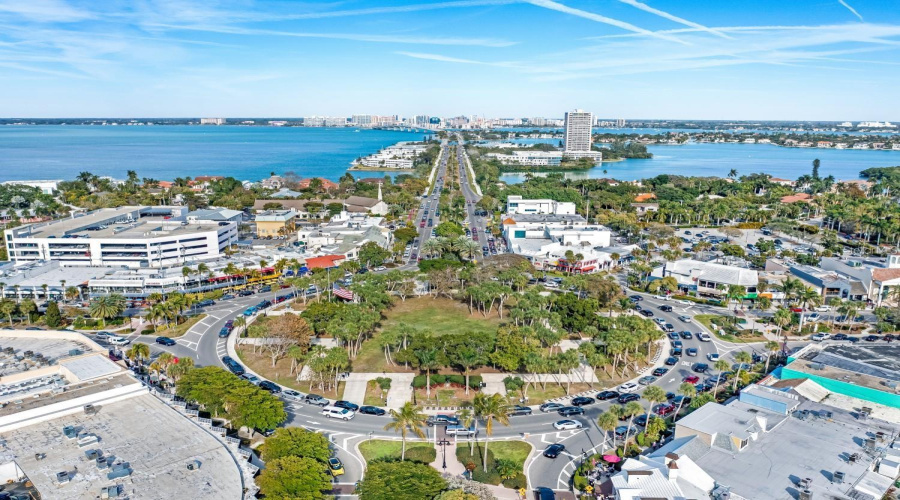 Sarasota, Florida 34231, 5 Bedroom Bedrooms, ,3 Bathroombathrooms,Residential,For Sale,Wason,0,Mfra4703983
