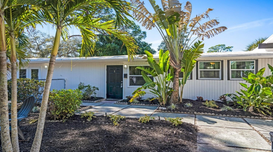Sarasota, Florida 34231, 5 Bedroom Bedrooms, ,3 Bathroombathrooms,Residential,For Sale,Wason,0,Mfra4703983