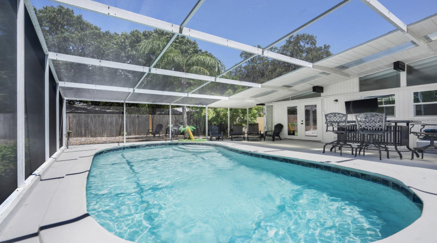 Sarasota, Florida 34231, 5 Bedroom Bedrooms, ,3 Bathroombathrooms,Residential,For Sale,Wason,0,Mfra4703983