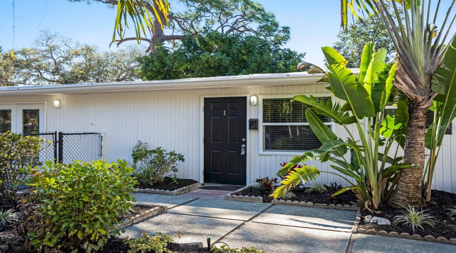 Sarasota, Florida 34231, 5 Bedroom Bedrooms, ,3 Bathroombathrooms,Residential,For Sale,Wason,0,Mfra4703983