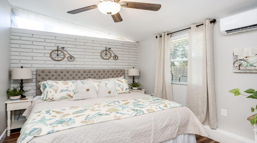 Sarasota, Florida 34231, 5 Bedroom Bedrooms, ,3 Bathroombathrooms,Residential,For Sale,Wason,0,Mfra4703983