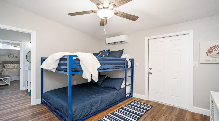 Sarasota, Florida 34231, 5 Bedroom Bedrooms, ,3 Bathroombathrooms,Residential,For Sale,Wason,0,Mfra4703983
