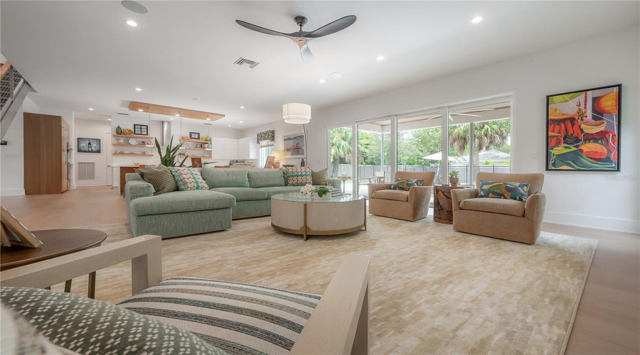Tampa, Florida 33629, 5 Bedroom Bedrooms, ,4 Bathroombathrooms,Residential,For Sale,Jetton,0,Mfrtb8533688