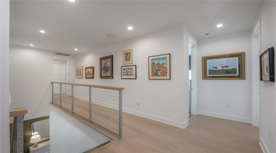 Tampa, Florida 33629, 5 Bedroom Bedrooms, ,4 Bathroombathrooms,Residential,For Sale,Jetton,0,Mfrtb8533688