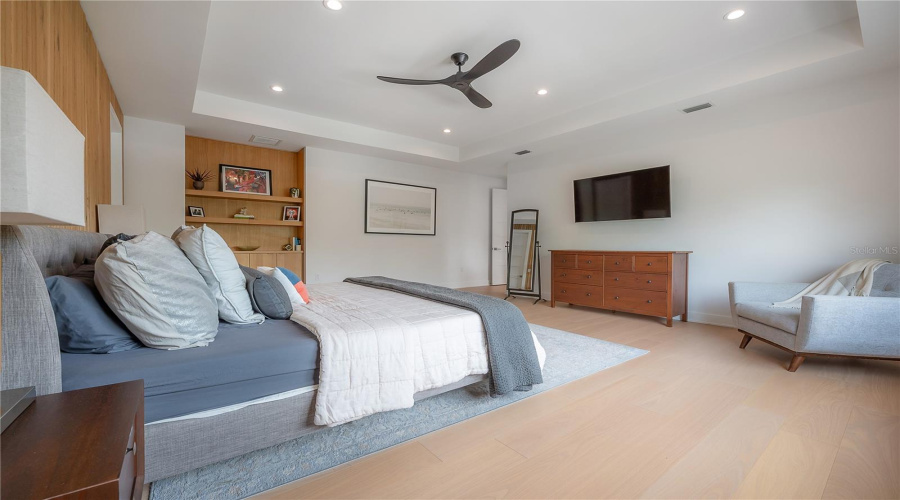 Tampa, Florida 33629, 5 Bedroom Bedrooms, ,4 Bathroombathrooms,Residential,For Sale,Jetton,0,Mfrtb8533688