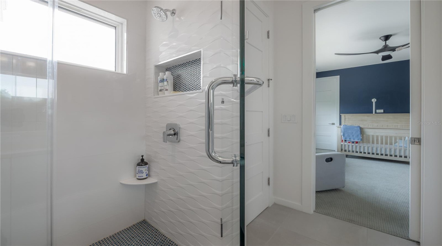 Tampa, Florida 33629, 5 Bedroom Bedrooms, ,4 Bathroombathrooms,Residential,For Sale,Jetton,0,Mfrtb8533688