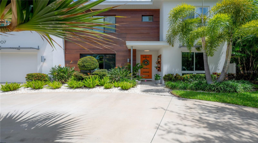 Tampa, Florida 33629, 5 Bedroom Bedrooms, ,4 Bathroombathrooms,Residential,For Sale,Jetton,0,Mfrtb8533688