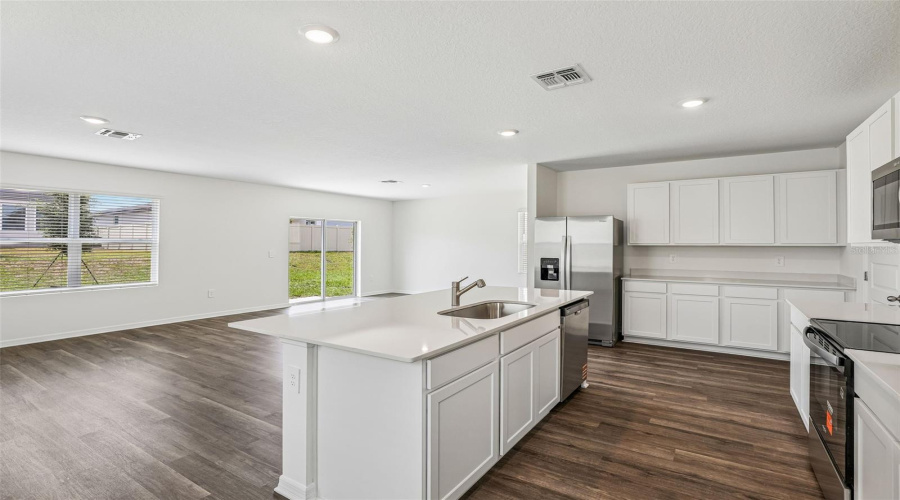 Haines City, Florida 33844, 4 Bedroom Bedrooms, ,2 Bathroombathrooms,Residential,For Sale,Willow,0,Mfro6424575
