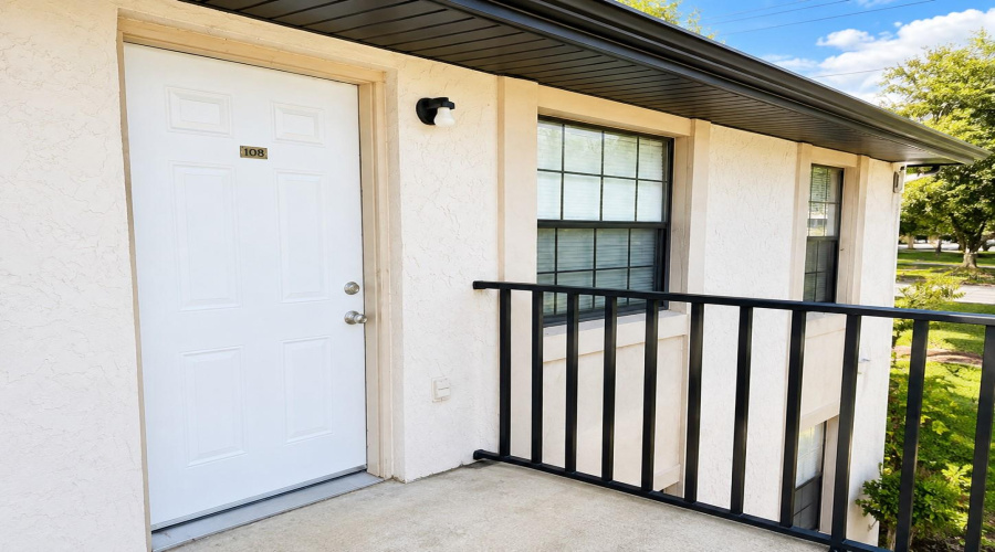 Daytona Beach, Florida 32117, 2 Bedroom Bedrooms, ,1 Bathroombathrooms,Residential,For Sale,9Th,0,Mfrns1089109