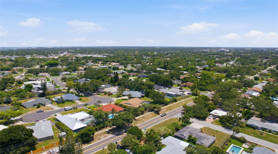 Largo, Florida 33770, 4 Bedroom Bedrooms, ,3 Bathroombathrooms,Residential,For Sale,Knollwood,0,Mfrtb8527885