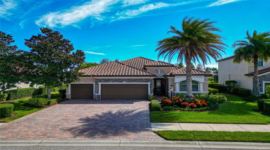 Bradenton, Florida 34211, 3 Bedroom Bedrooms, ,2 Bathroombathrooms,Residential,For Sale,Ramblewood,0,Mfra4704135