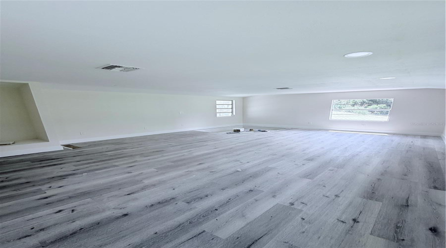 Tampa, Florida 33612, 3 Bedroom Bedrooms, ,2 Bathroombathrooms,Residential,For Sale,Edison,0,Mfrtb8538210