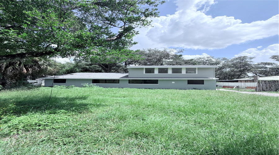 Tampa, Florida 33612, 3 Bedroom Bedrooms, ,2 Bathroombathrooms,Residential,For Sale,Edison,0,Mfrtb8538210