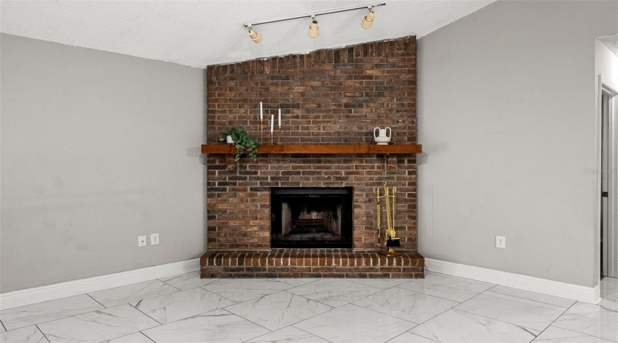 Lakeland, Florida 33812, 3 Bedroom Bedrooms, ,2 Bathroombathrooms,Residential,For Sale,Feather,0,Mfrtb8541736
