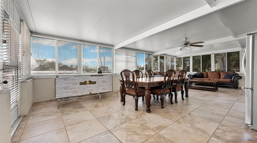 Lakeland, Florida 33812, 3 Bedroom Bedrooms, ,2 Bathroombathrooms,Residential,For Sale,Feather,0,Mfrtb8541736