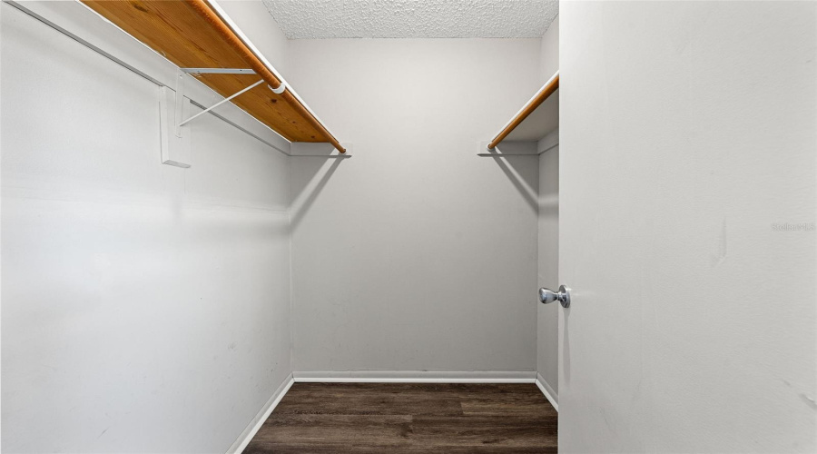 Lakeland, Florida 33812, 3 Bedroom Bedrooms, ,2 Bathroombathrooms,Residential,For Sale,Feather,0,Mfrtb8541736
