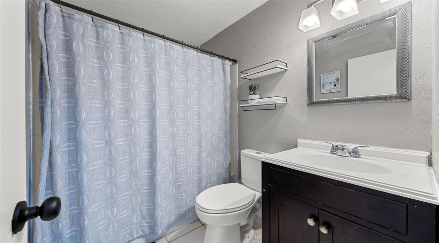 Lakeland, Florida 33812, 3 Bedroom Bedrooms, ,2 Bathroombathrooms,Residential,For Sale,Feather,0,Mfrtb8541736