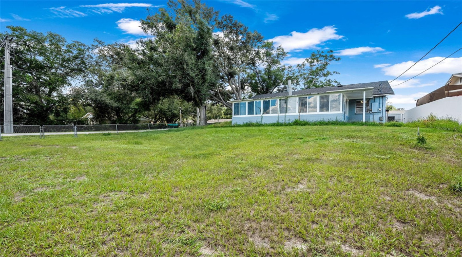 Lakeland, Florida 33812, 3 Bedroom Bedrooms, ,2 Bathroombathrooms,Residential,For Sale,Feather,0,Mfrtb8541736