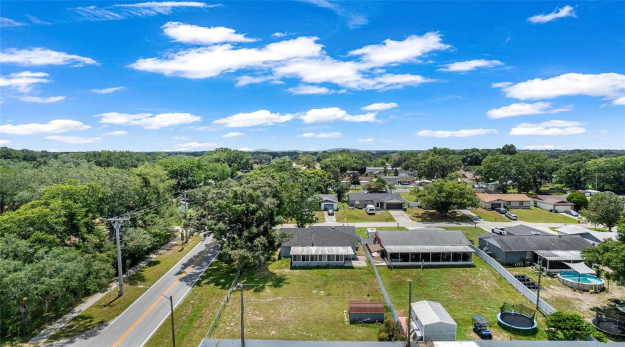 Lakeland, Florida 33812, 3 Bedroom Bedrooms, ,2 Bathroombathrooms,Residential,For Sale,Feather,0,Mfrtb8541736