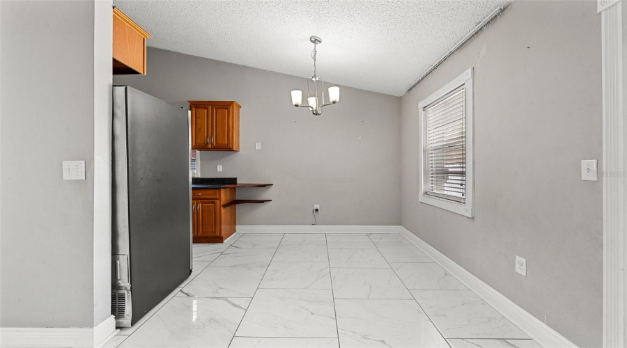 Lakeland, Florida 33812, 3 Bedroom Bedrooms, ,2 Bathroombathrooms,Residential,For Sale,Feather,0,Mfrtb8541736