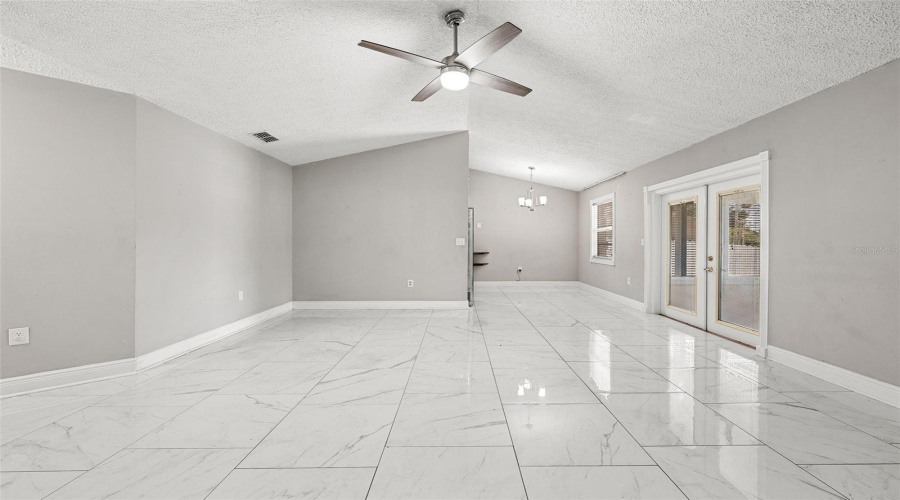 Lakeland, Florida 33812, 3 Bedroom Bedrooms, ,2 Bathroombathrooms,Residential,For Sale,Feather,0,Mfrtb8541736
