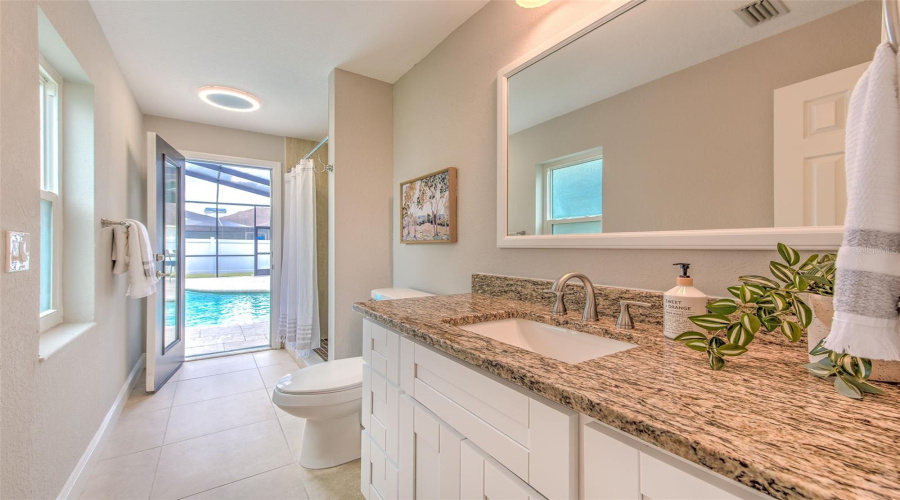 Bathroom 3 With Pool Access