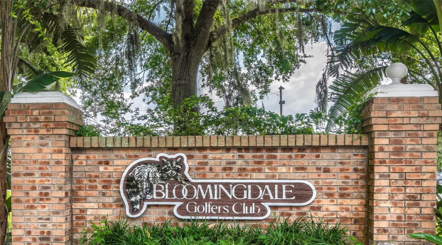 2.5 Miles To Bloomingdale Golfers Club