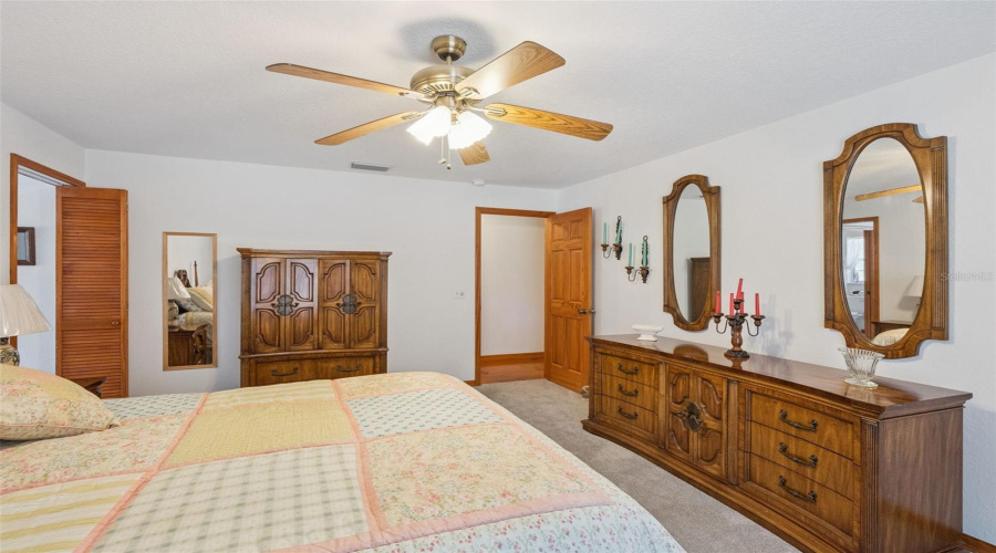 Eustis, Florida 32736, 3 Bedroom Bedrooms, ,2 Bathroombathrooms,Residential,For Sale,Dahlia,0,Mfro6386421