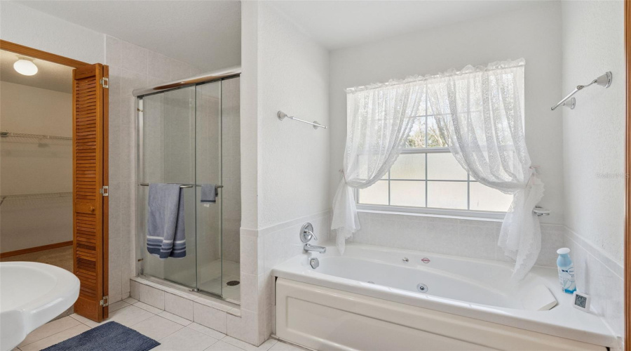 Eustis, Florida 32736, 3 Bedroom Bedrooms, ,2 Bathroombathrooms,Residential,For Sale,Dahlia,0,Mfro6386421