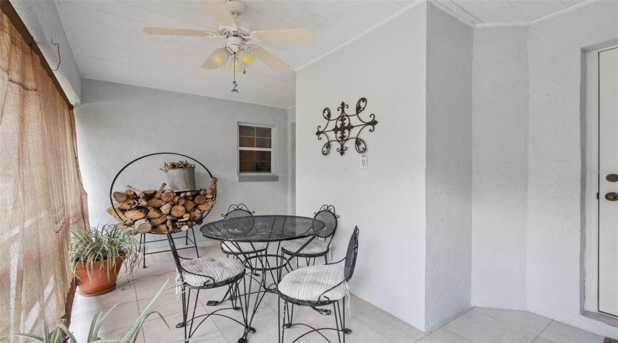 Eustis, Florida 32736, 3 Bedroom Bedrooms, ,2 Bathroombathrooms,Residential,For Sale,Dahlia,0,Mfro6386421