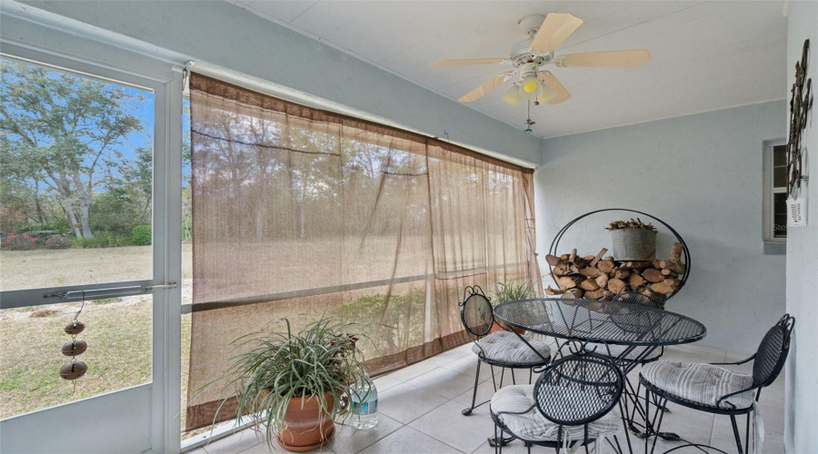 Eustis, Florida 32736, 3 Bedroom Bedrooms, ,2 Bathroombathrooms,Residential,For Sale,Dahlia,0,Mfro6386421