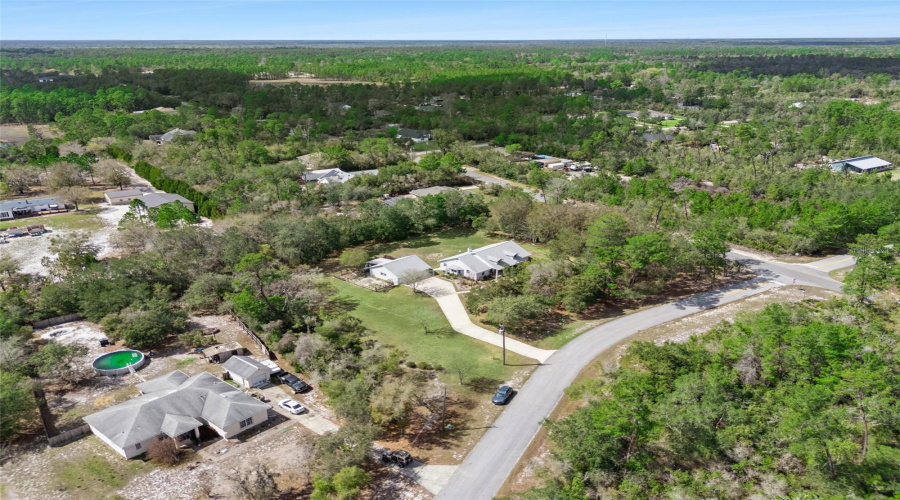 Eustis, Florida 32736, 3 Bedroom Bedrooms, ,2 Bathroombathrooms,Residential,For Sale,Dahlia,0,Mfro6386421