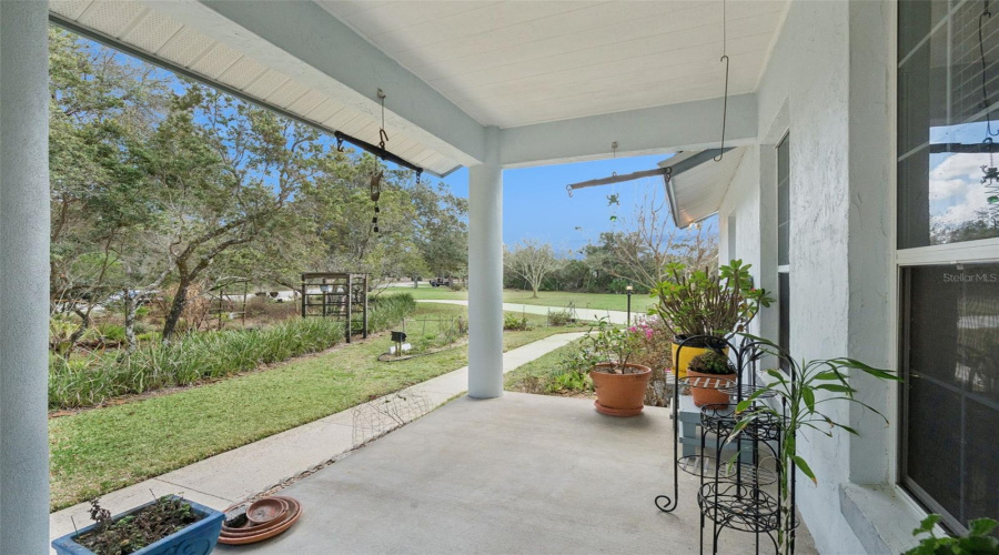 Eustis, Florida 32736, 3 Bedroom Bedrooms, ,2 Bathroombathrooms,Residential,For Sale,Dahlia,0,Mfro6386421