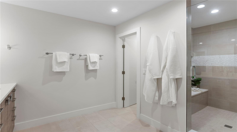 Sarasota, Florida 34231, 4 Bedroom Bedrooms, ,3 Bathroombathrooms,Residential,For Sale,Pine Bay,0,Mfra4695249