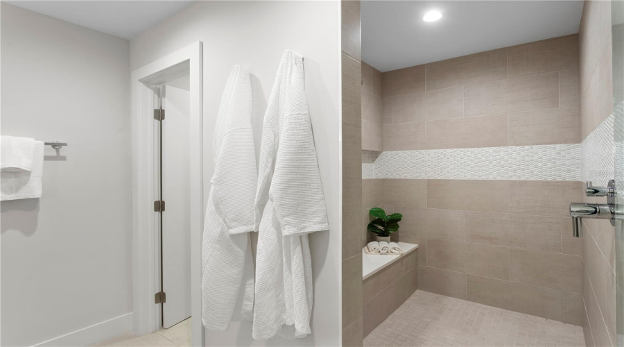 Sarasota, Florida 34231, 4 Bedroom Bedrooms, ,3 Bathroombathrooms,Residential,For Sale,Pine Bay,0,Mfra4695249