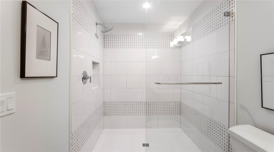 Sarasota, Florida 34231, 4 Bedroom Bedrooms, ,3 Bathroombathrooms,Residential,For Sale,Pine Bay,0,Mfra4695249