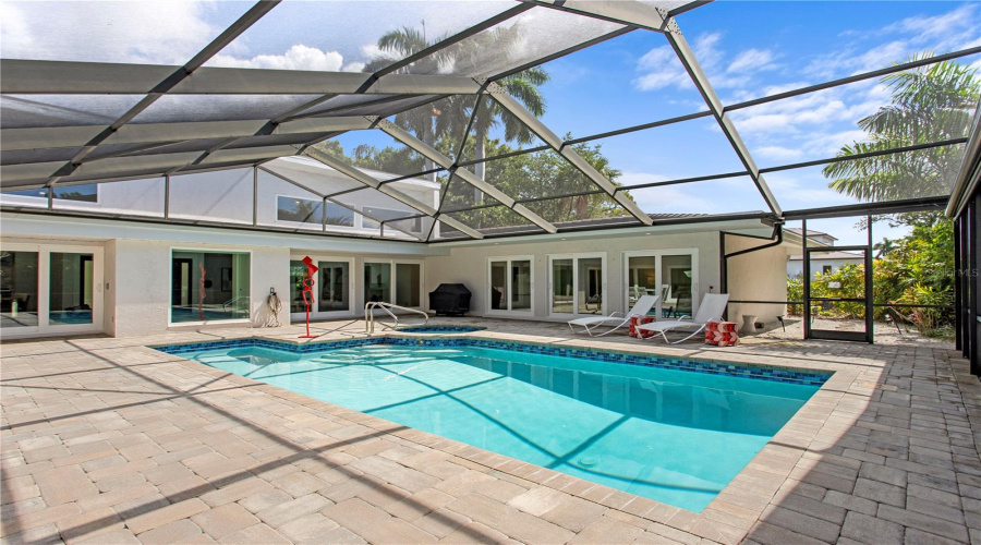 Sarasota, Florida 34231, 4 Bedroom Bedrooms, ,3 Bathroombathrooms,Residential,For Sale,Pine Bay,0,Mfra4695249