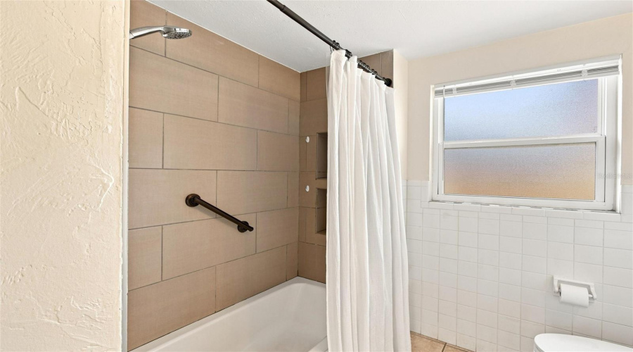 Tile Shower With Tub