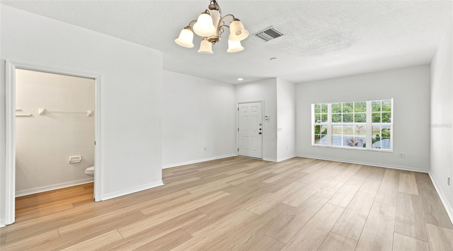 Gibsonton, Florida 33534, 2 Bedroom Bedrooms, ,2 Bathroombathrooms,Residential,For Sale,Kings Crossing,0,Mfrtb8531234