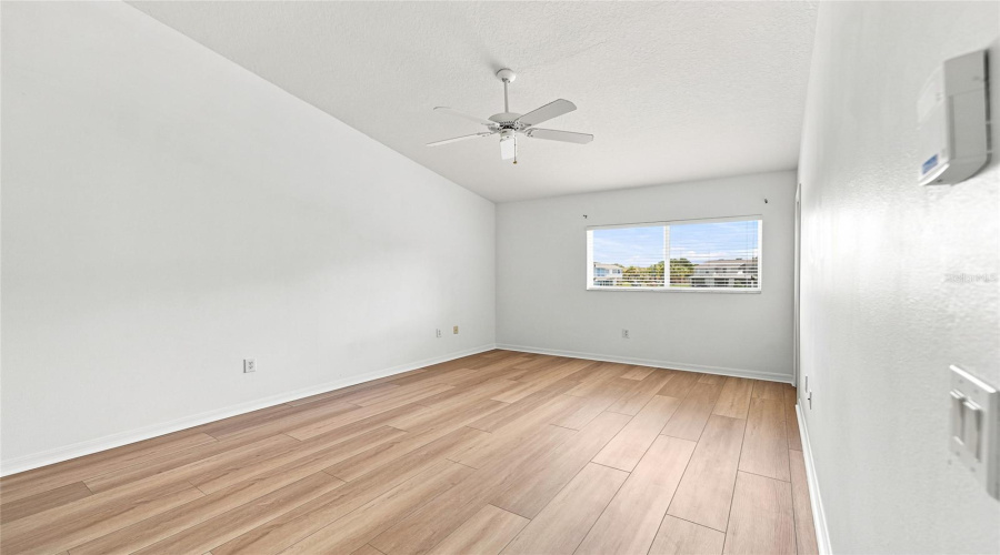 Gibsonton, Florida 33534, 2 Bedroom Bedrooms, ,2 Bathroombathrooms,Residential,For Sale,Kings Crossing,0,Mfrtb8531234